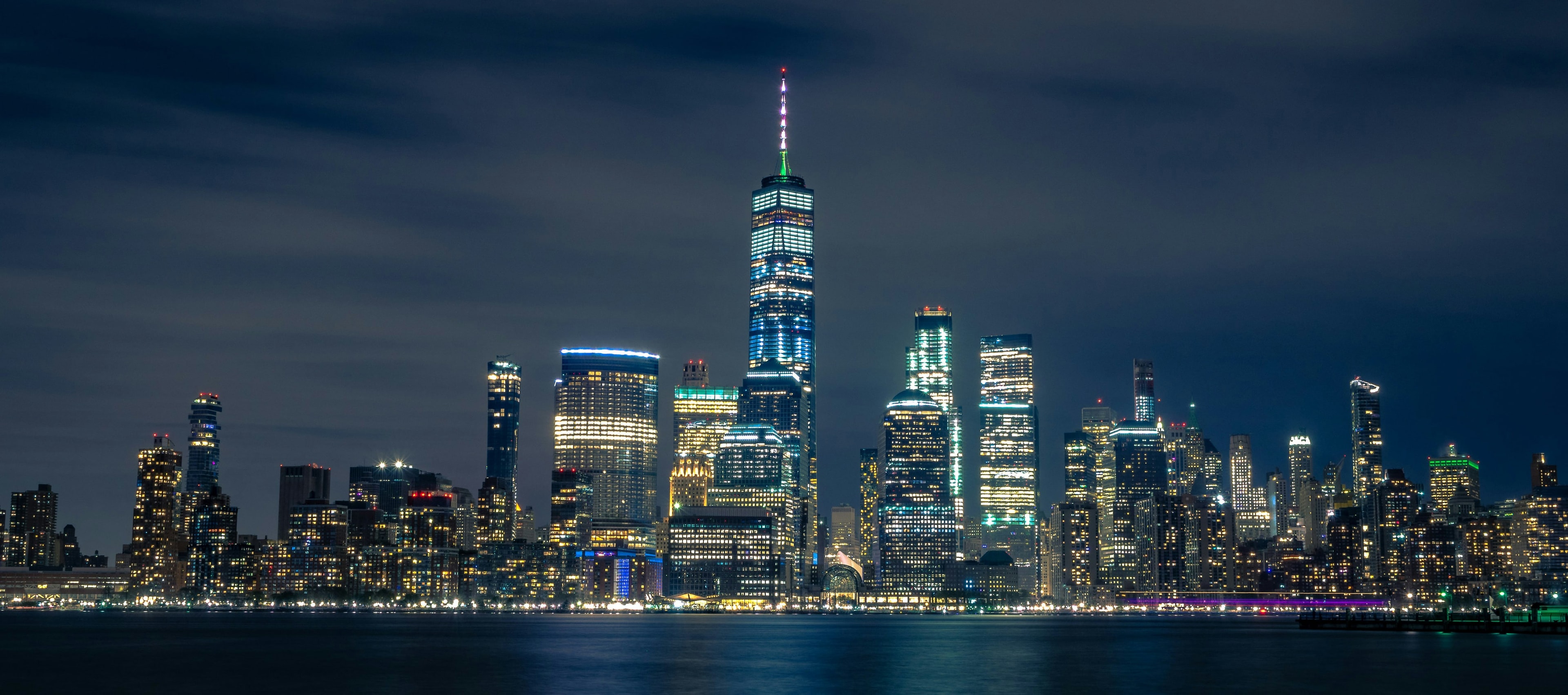Manhattan skyline at night